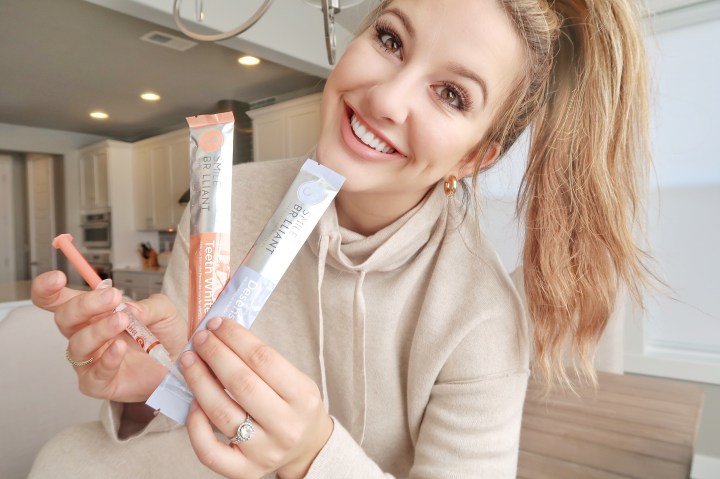 At Home Teeth Whitening: Does it&nbsp;Work?